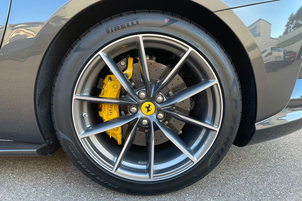 Ferrari 812 GTS