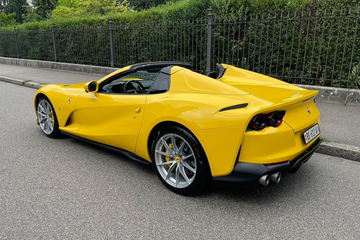 Ferrari 812 GTS