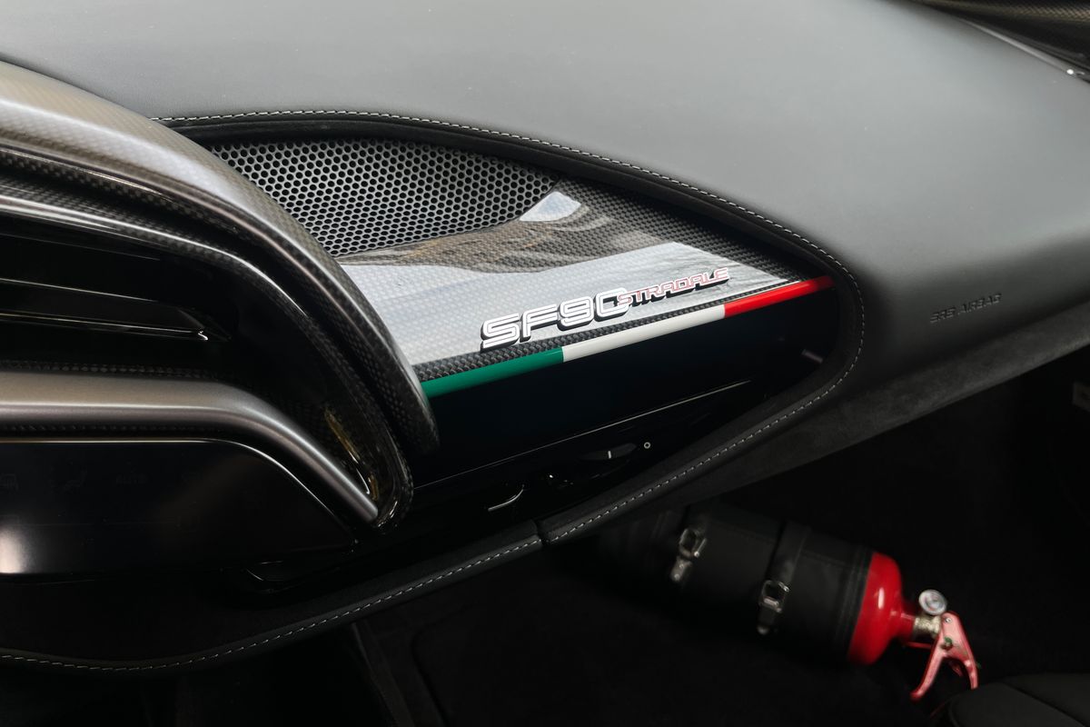 Ferrari SF90 Stradale "Assetto Fiorano"