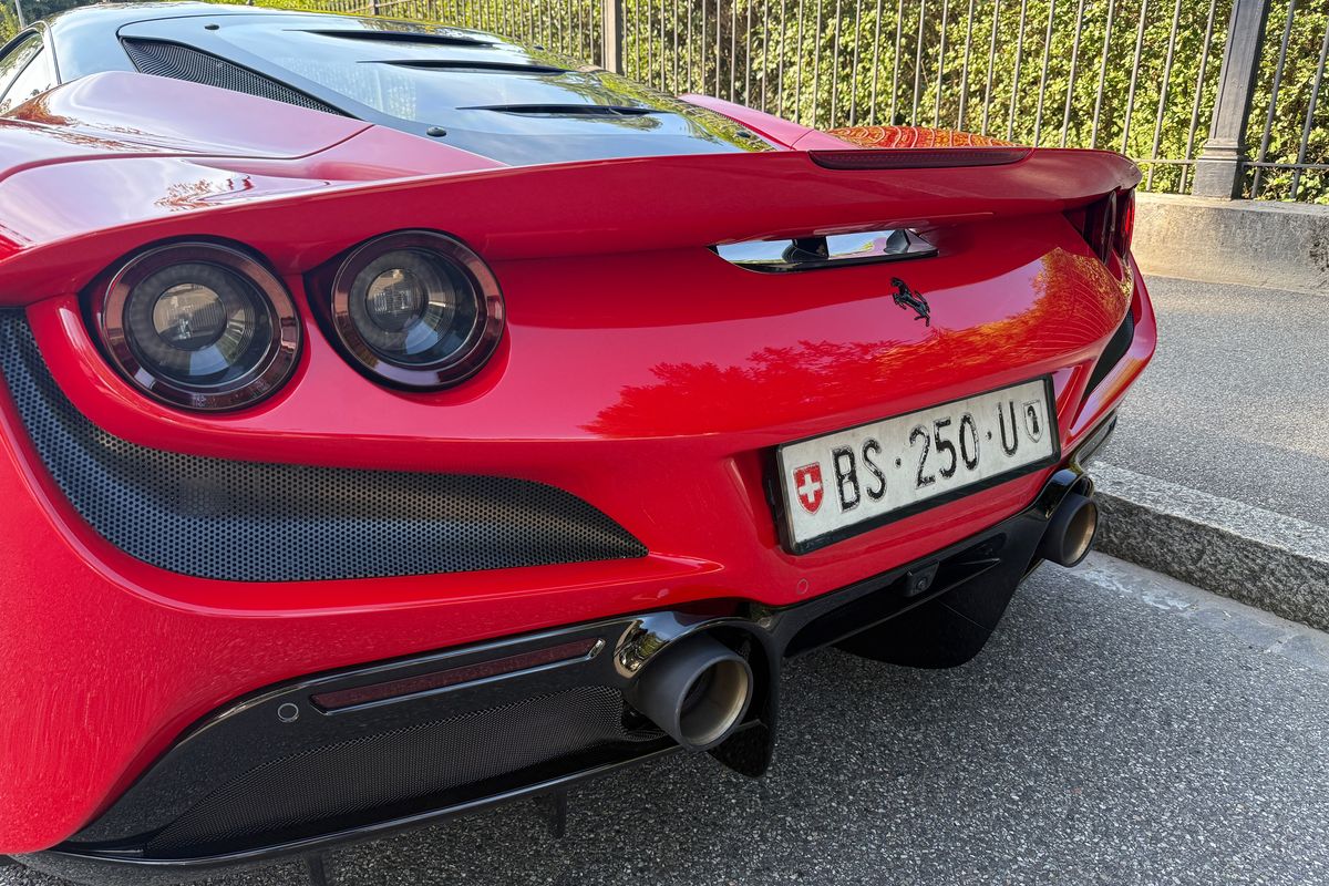 Ferrari F8 Tributo