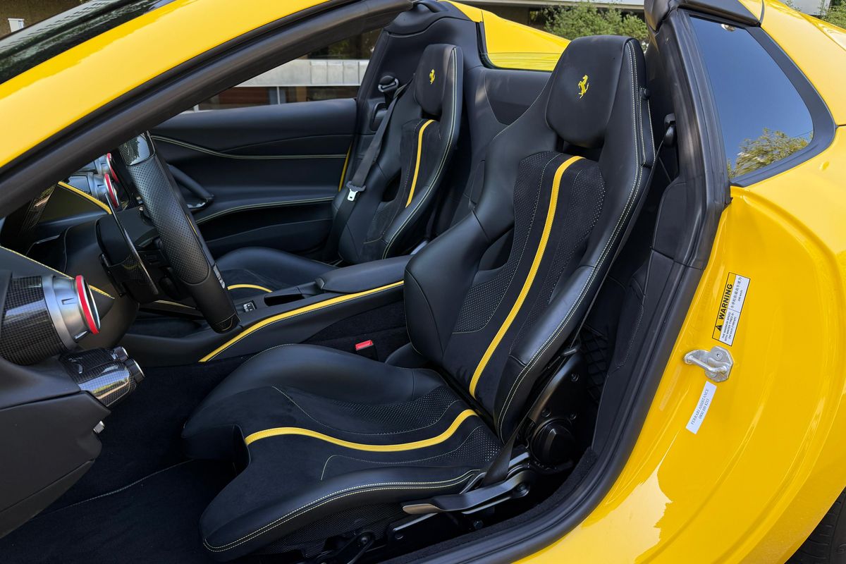 Ferrari 812 GTS