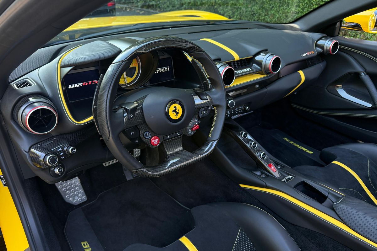 Ferrari 812 GTS