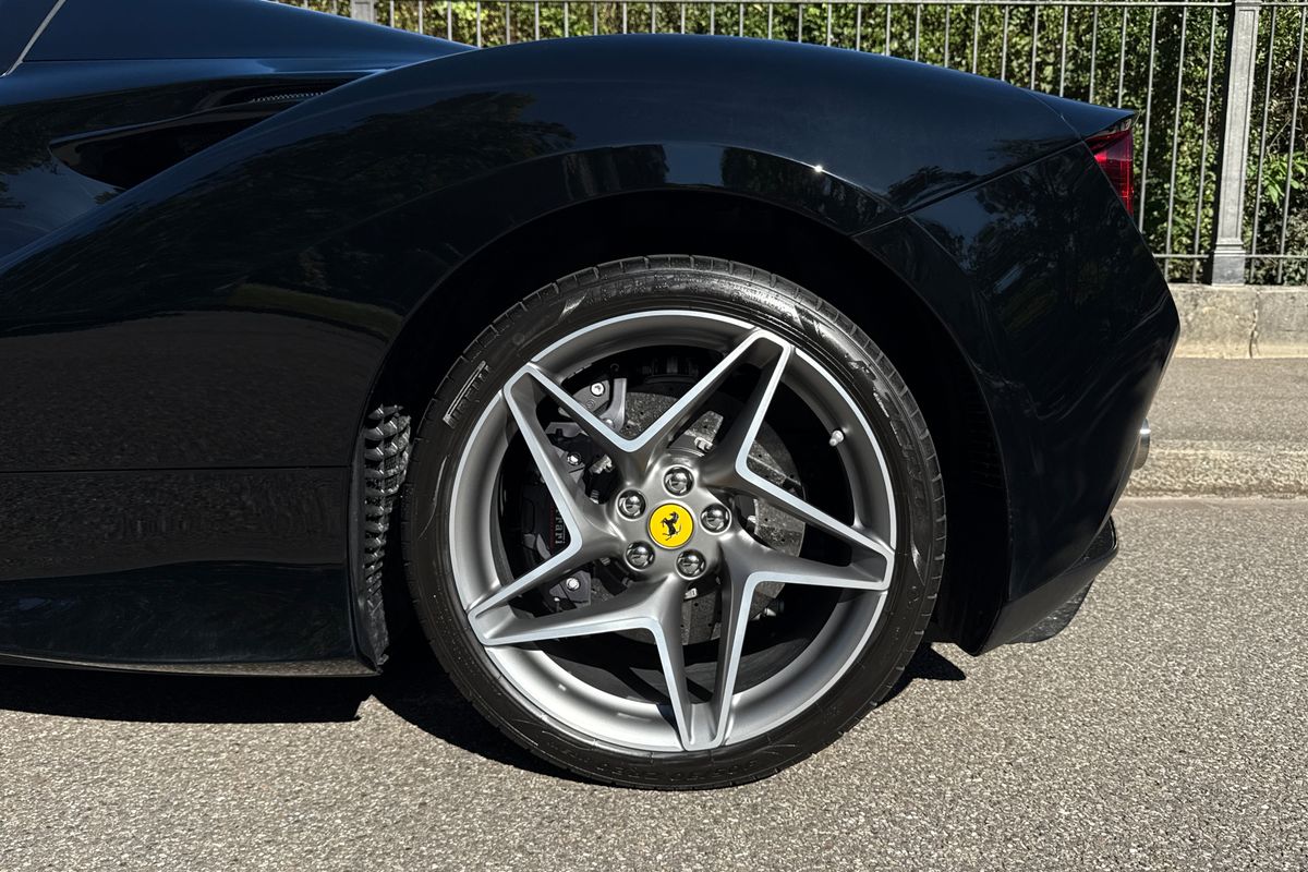 Ferrari F8 Spider