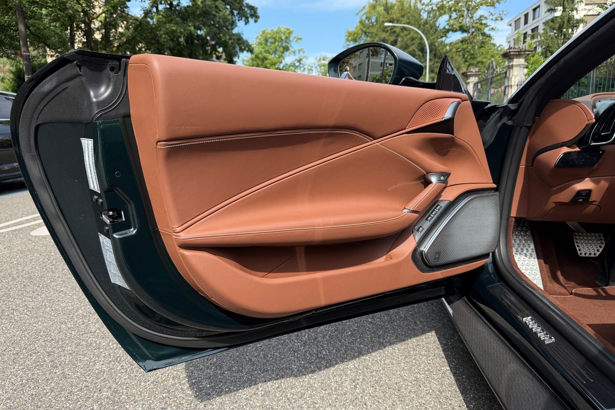 Ferrari Roma Spider