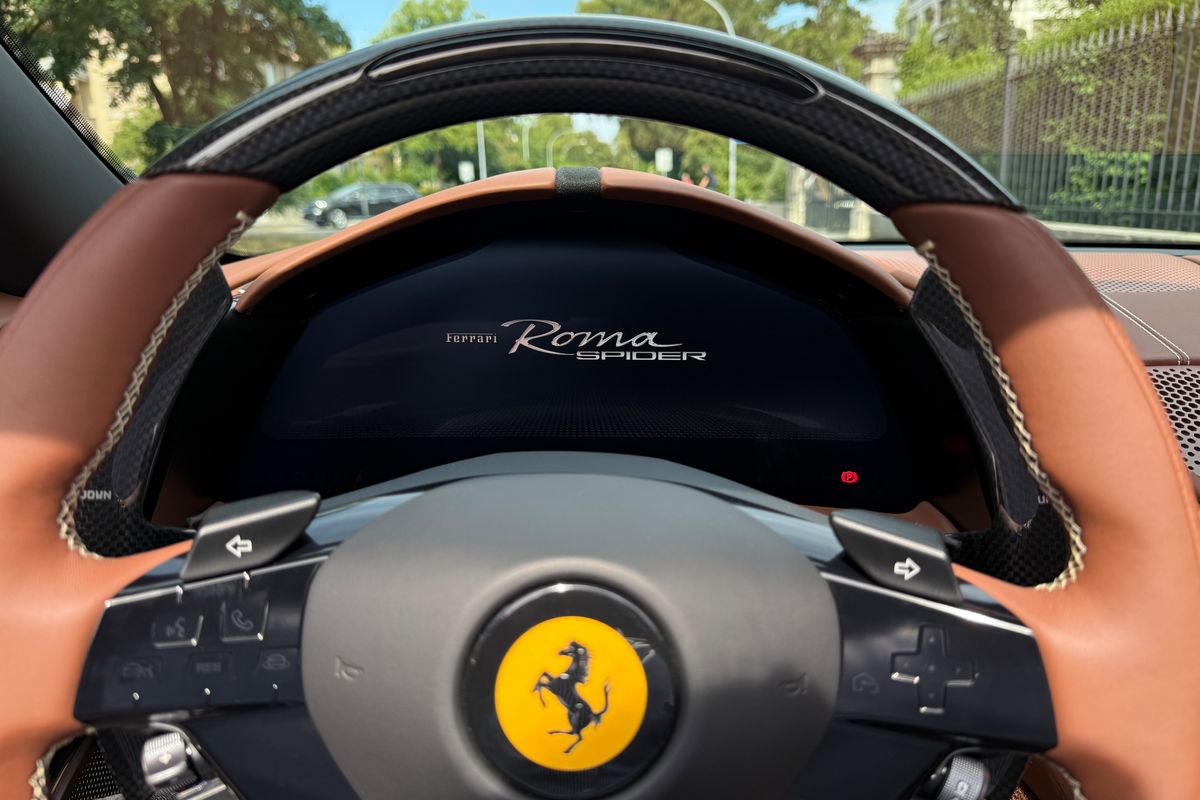 Ferrari Roma Spider