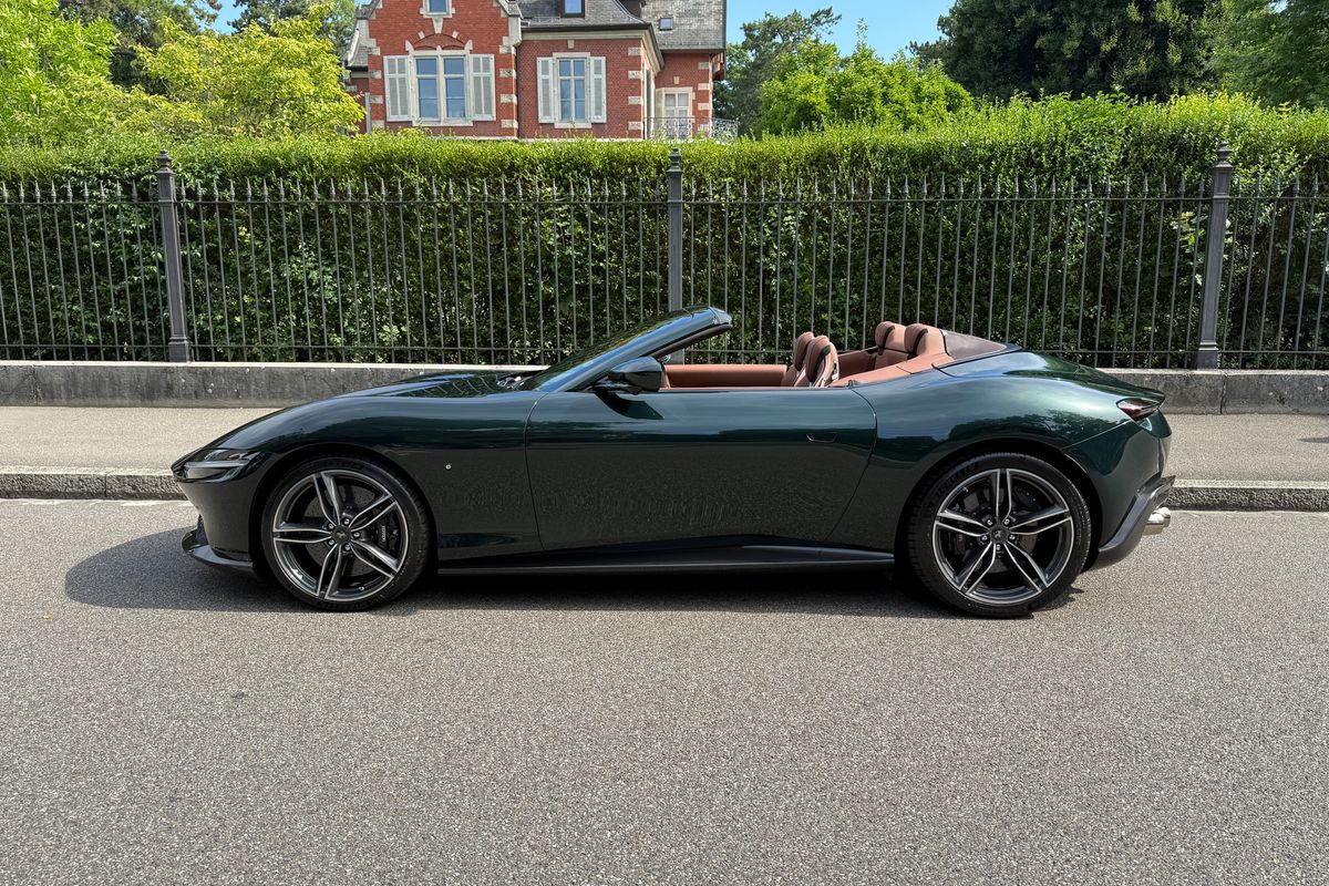 Ferrari Roma Spider