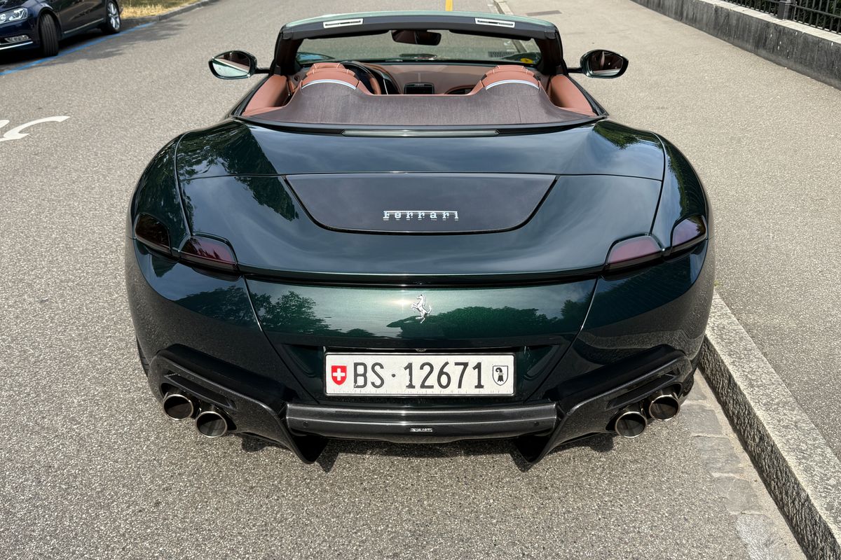 Ferrari Roma Spider