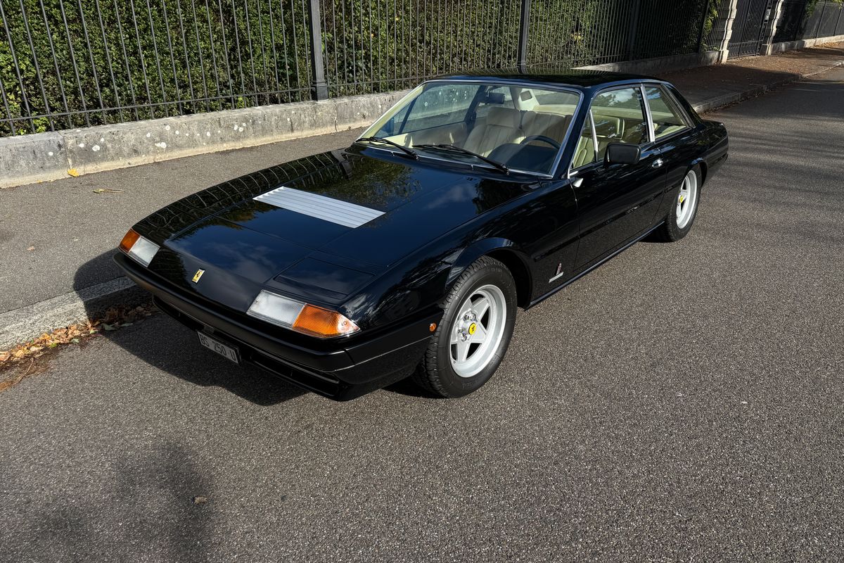 Ferrari 400i