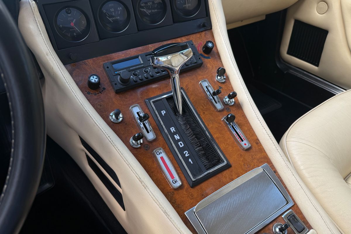 Ferrari 400i