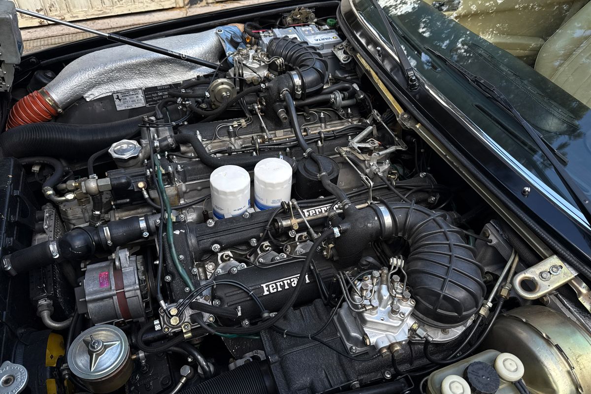 Ferrari 400i