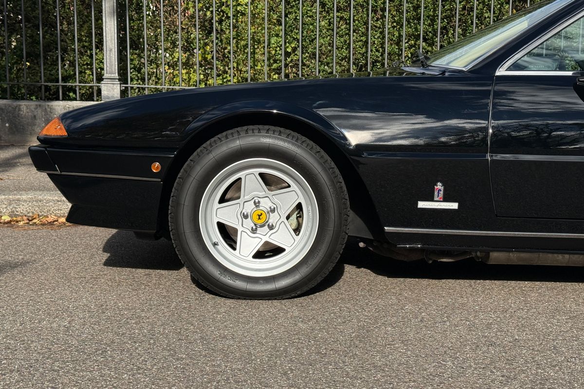 Ferrari 400i