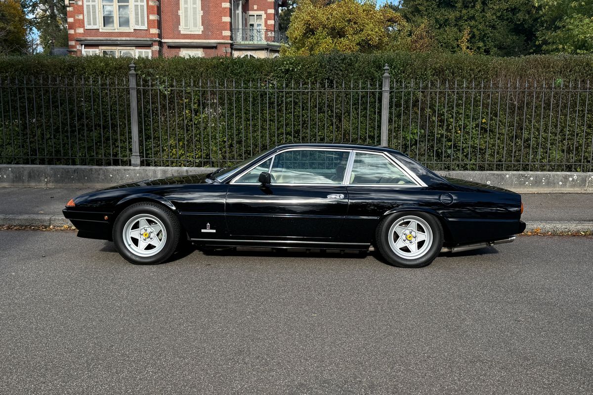 Ferrari 400i
