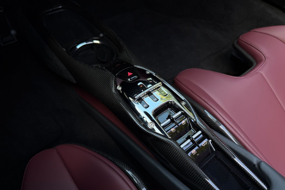 Ferrari 296 GTS