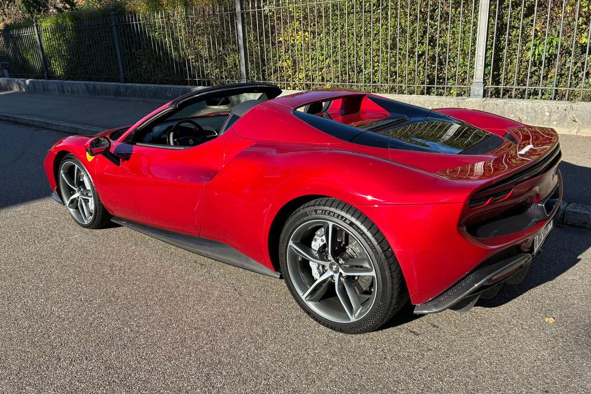 Ferrari 296 GTS