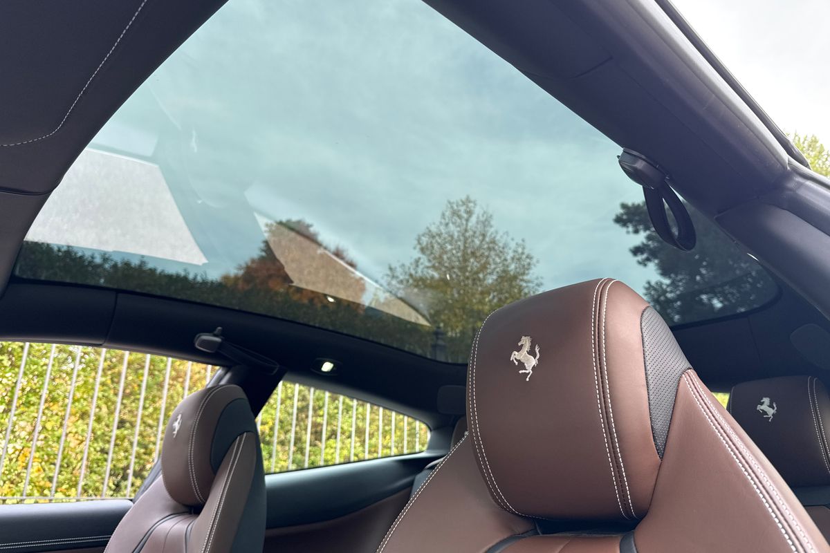 Ferrari GTC4 Lusso T