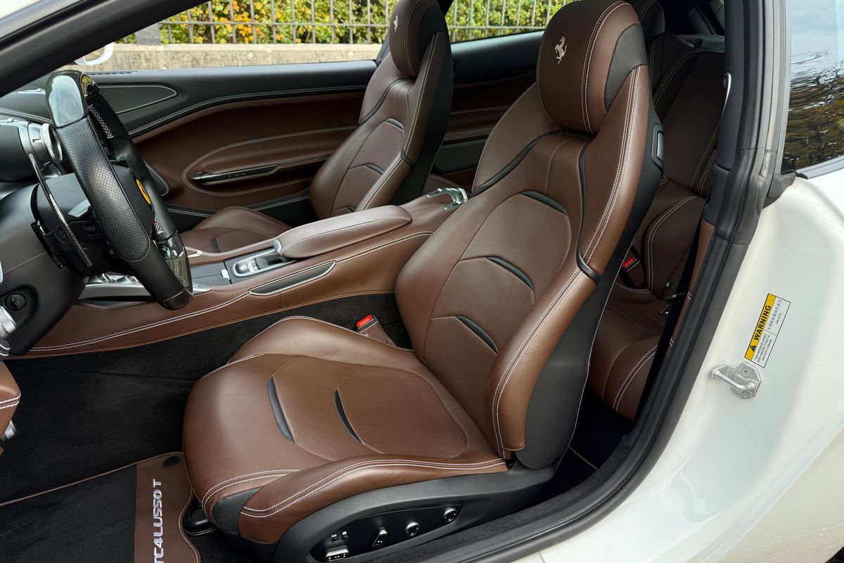 Ferrari GTC4 Lusso T