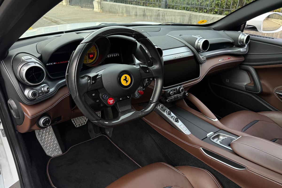Ferrari GTC4 Lusso T