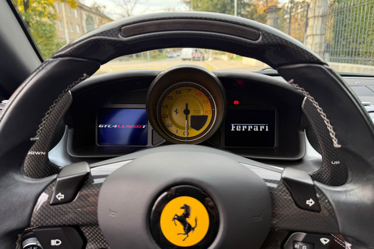 Ferrari GTC4 Lusso T