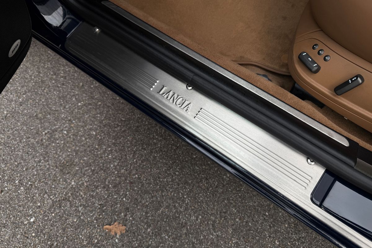 Lancia Thesis 3.2 V6