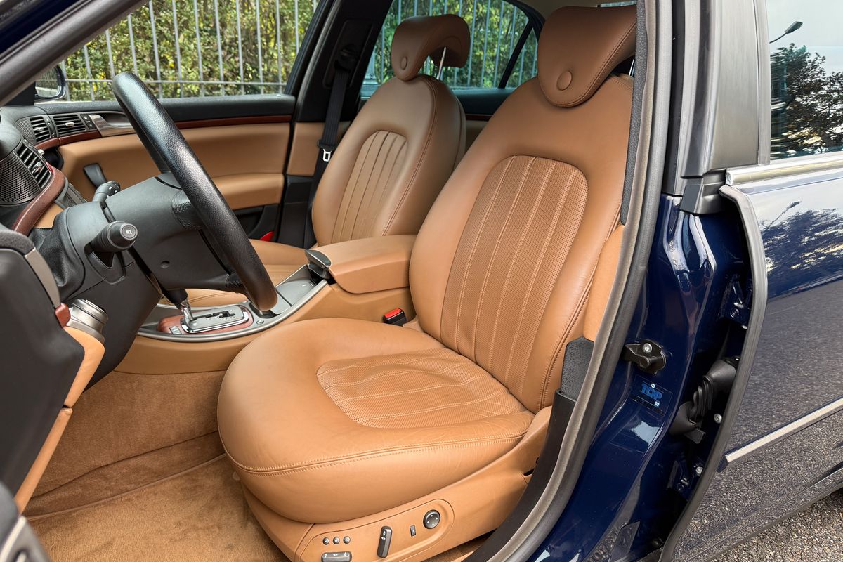 Lancia Thesis 3.2 V6