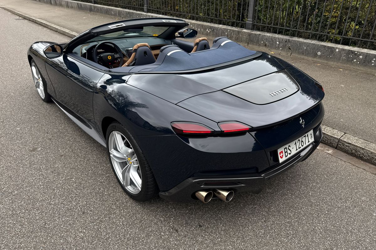 Ferrari Roma Spider
