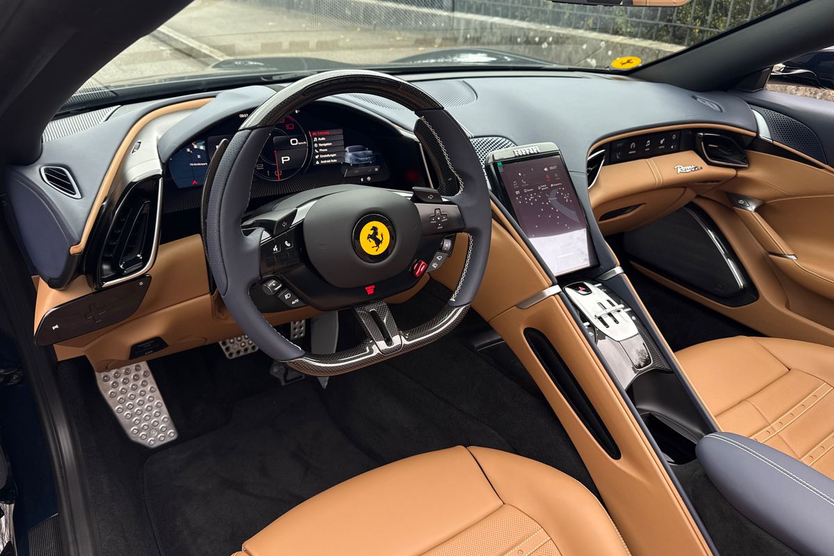 Ferrari Roma Spider