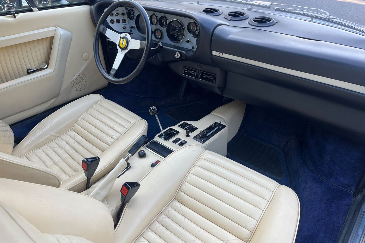 Ferrari Dino 308 GT4