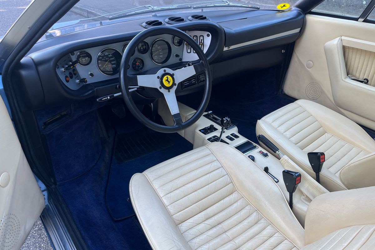 Ferrari Dino 308 GT4
