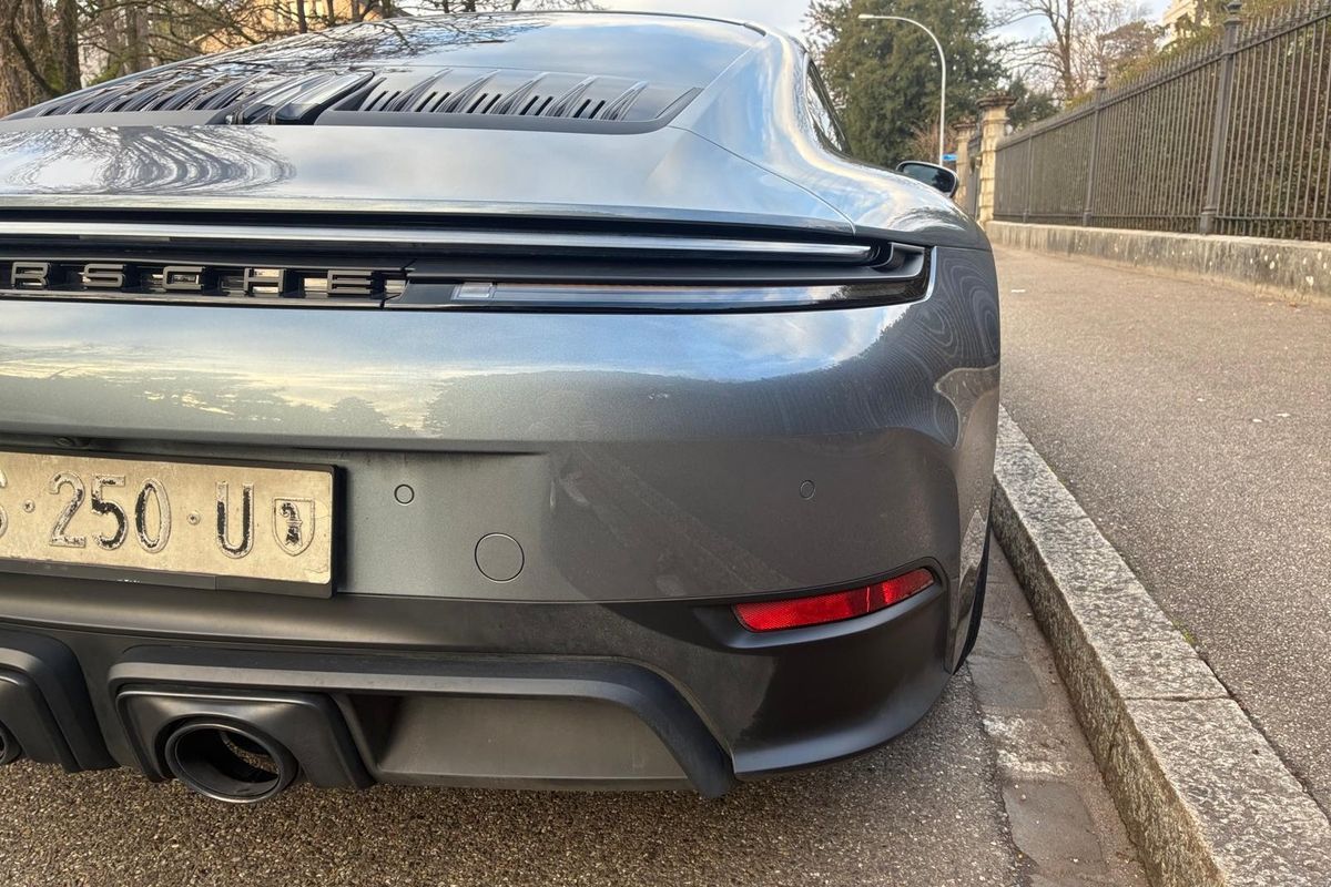 Porsche 911 Carrera GTS PDK