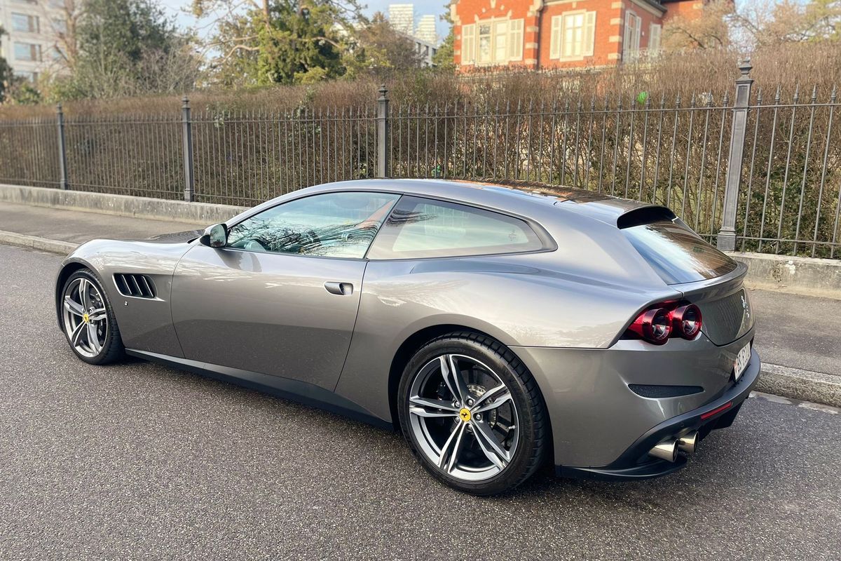 Ferrari GTC4Lusso