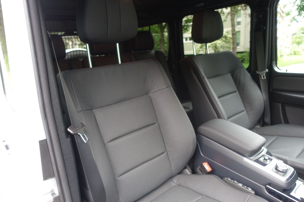 Mercedes-Benz G500