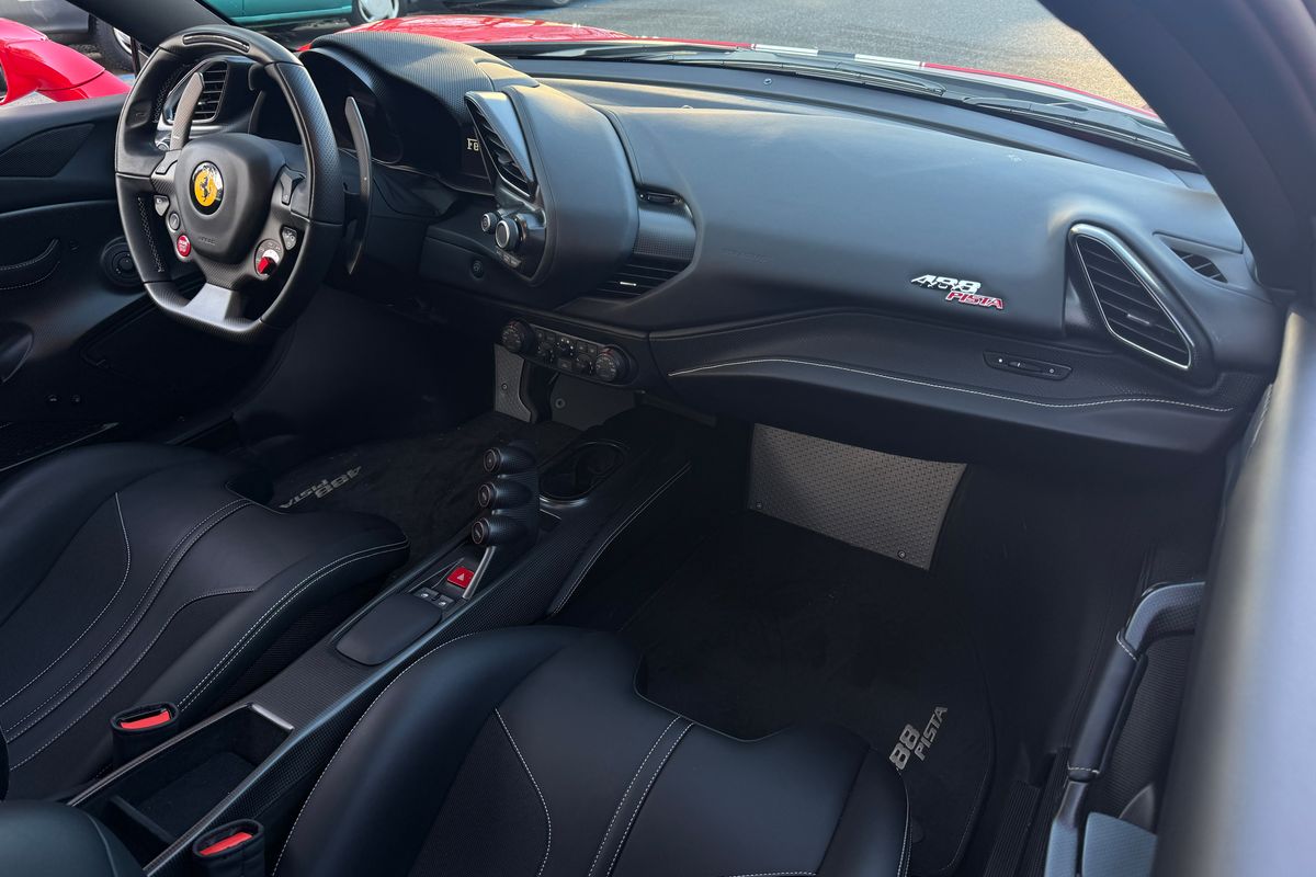 Ferrari 488 Pista