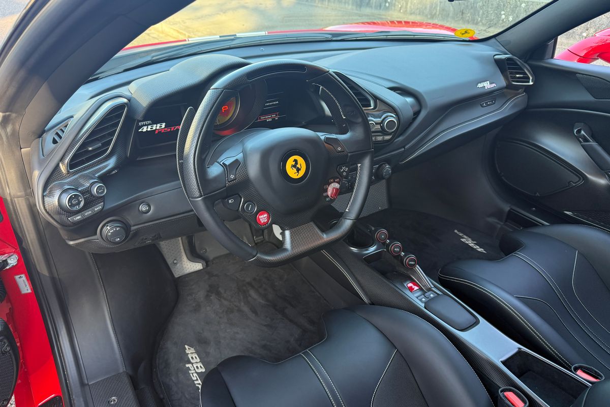 Ferrari 488 Pista