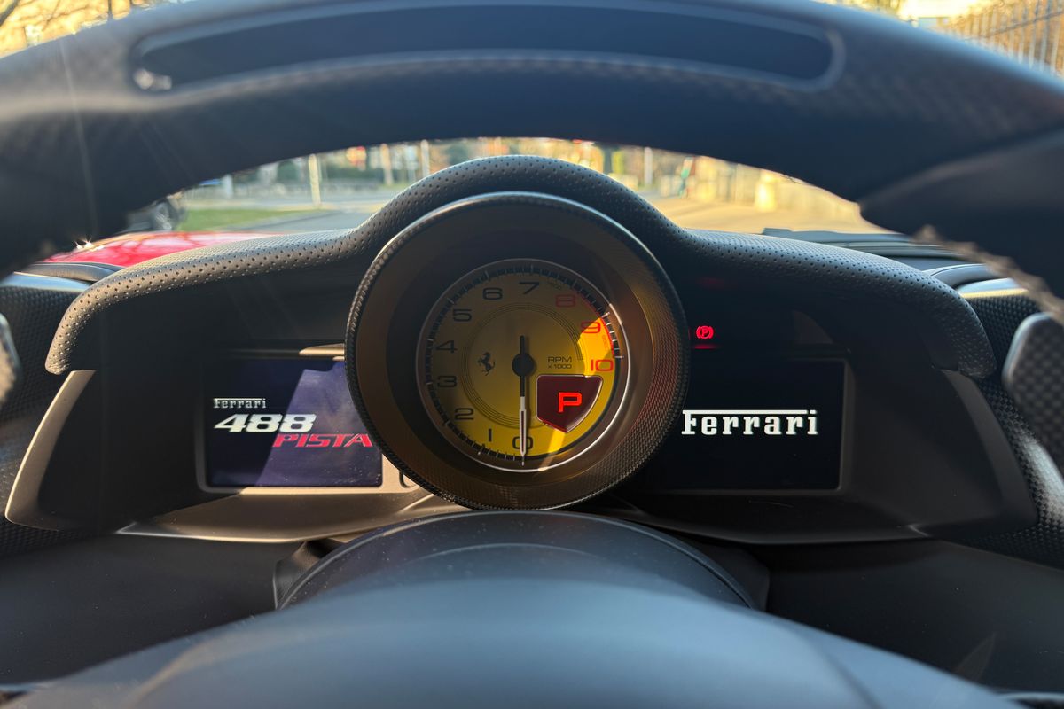 Ferrari 488 Pista