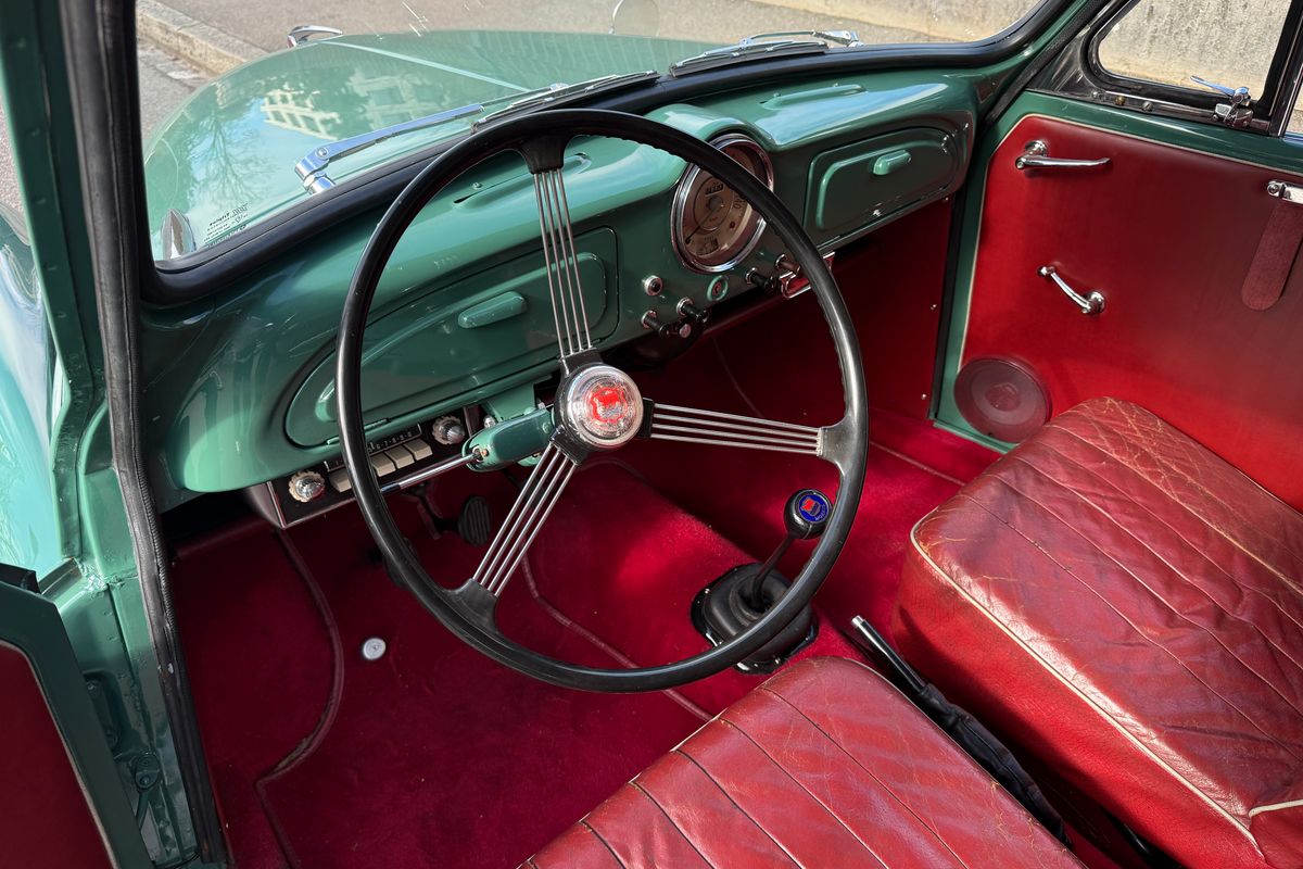 Morris Minor 1000 Traveller