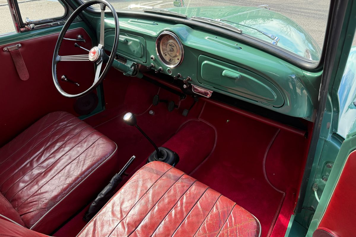Morris Minor 1000 Traveller