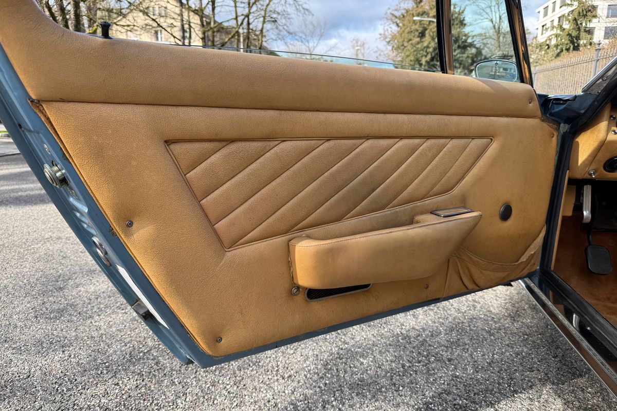 Maserati Indy 4900