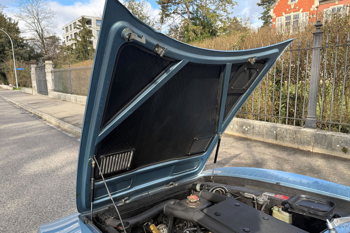 Maserati Indy 4900