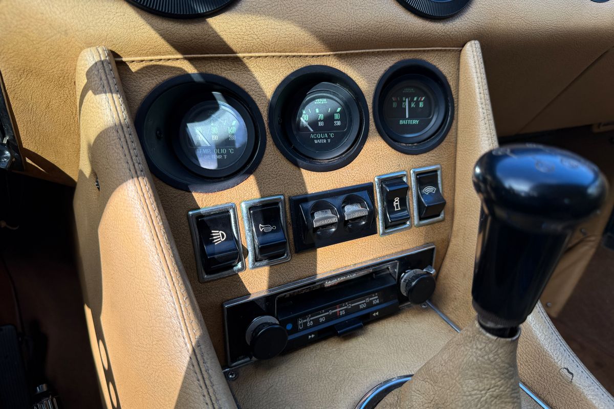 Maserati Indy 4900