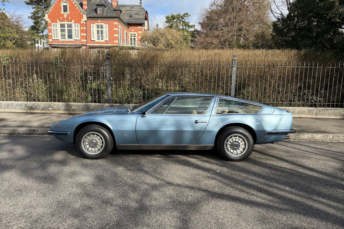 Maserati Indy 4900
