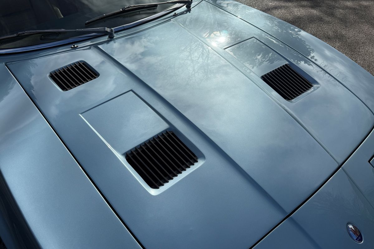 Maserati Indy 4900