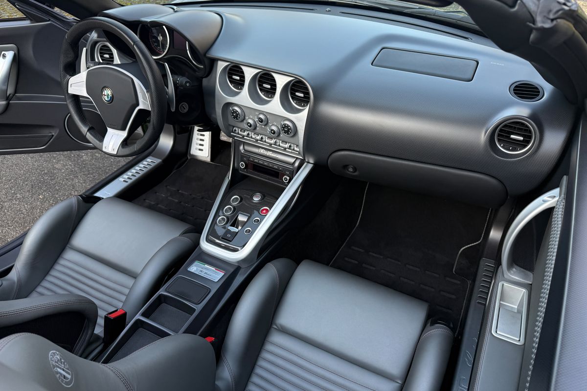 Alfa Romeo 8C Spider