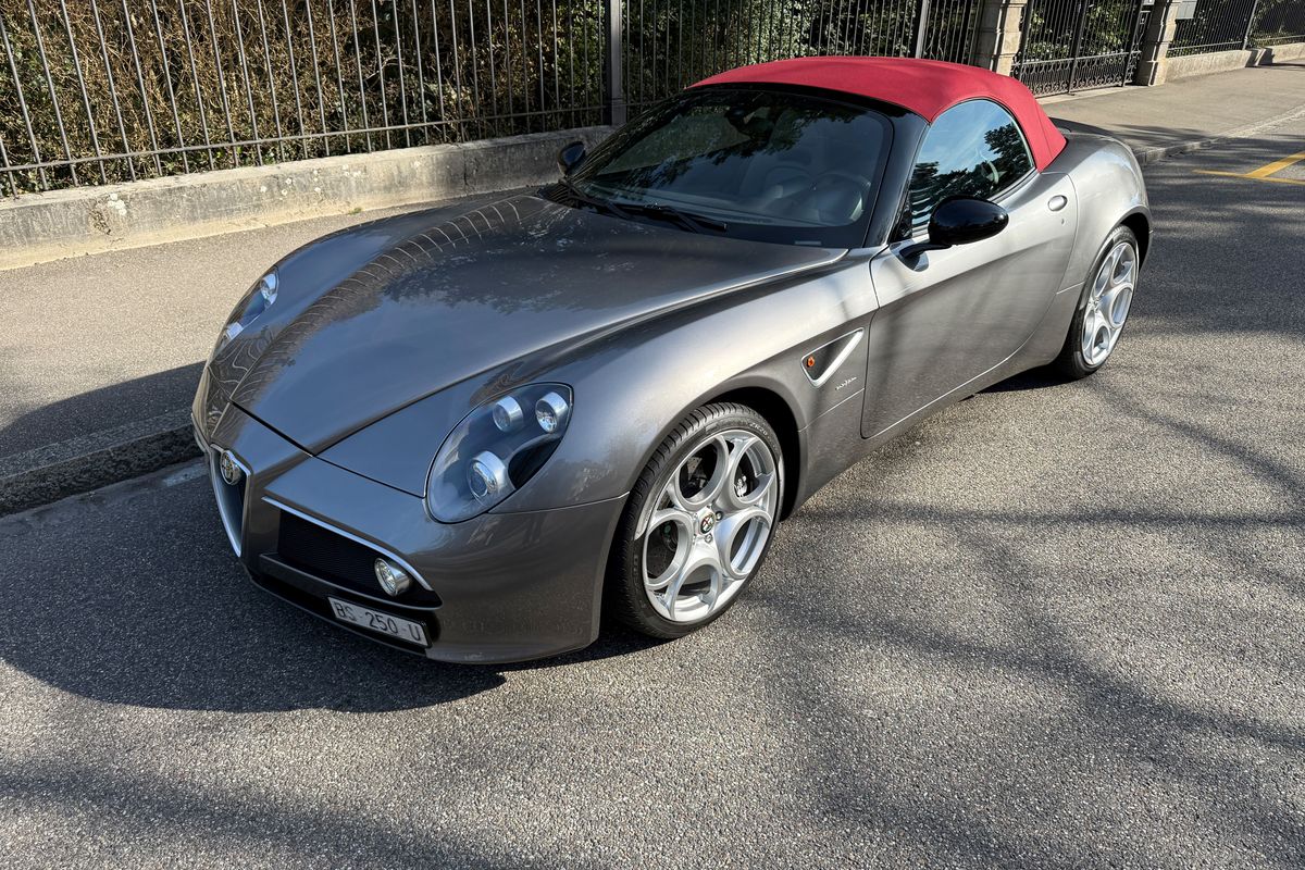 Alfa Romeo 8C Spider
