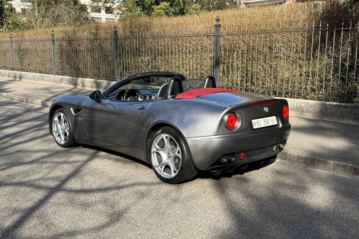 Alfa Romeo 8C Spider