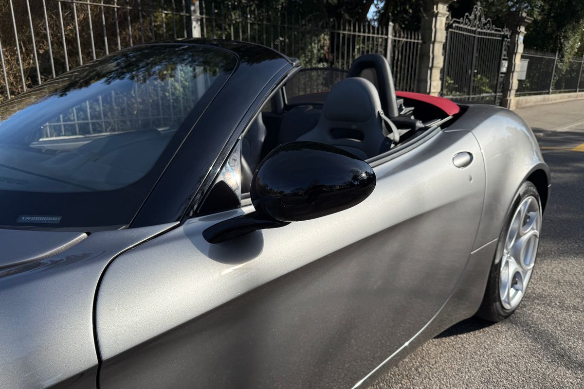 Alfa Romeo 8C Spider