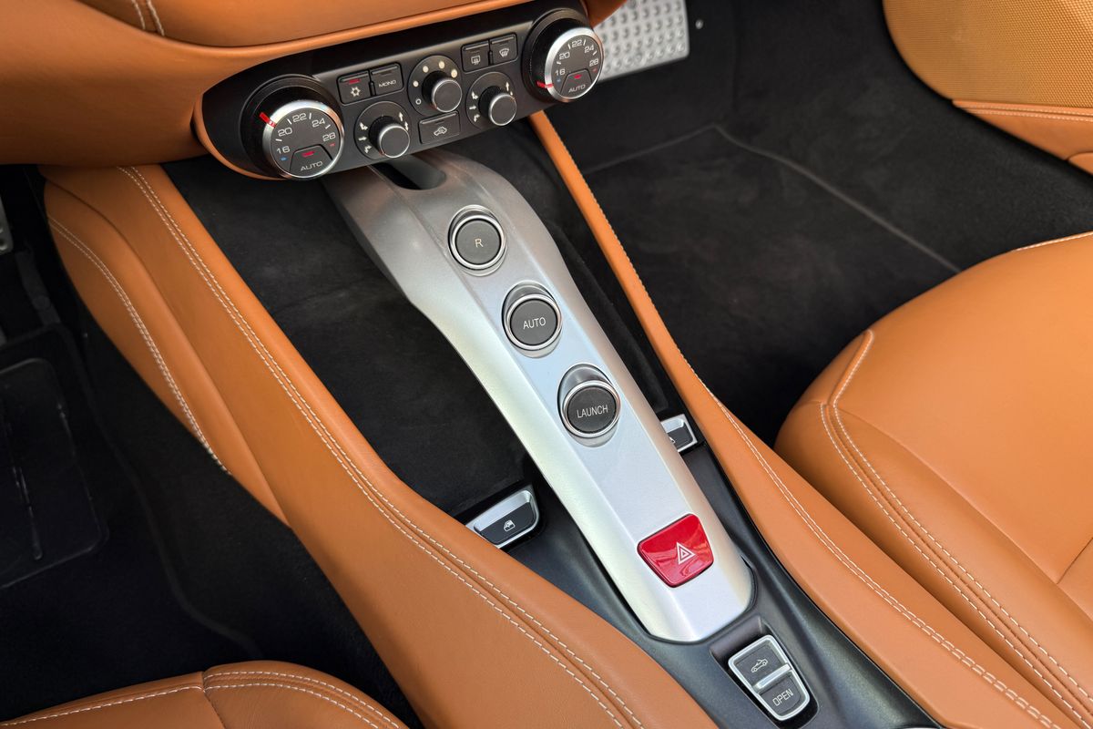 Ferrari California T