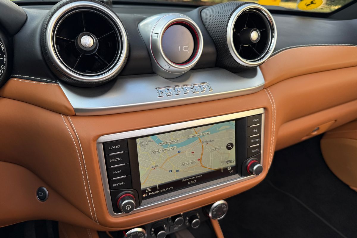 Ferrari California T