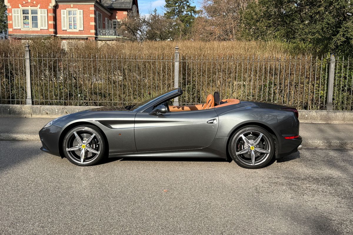 Ferrari California T