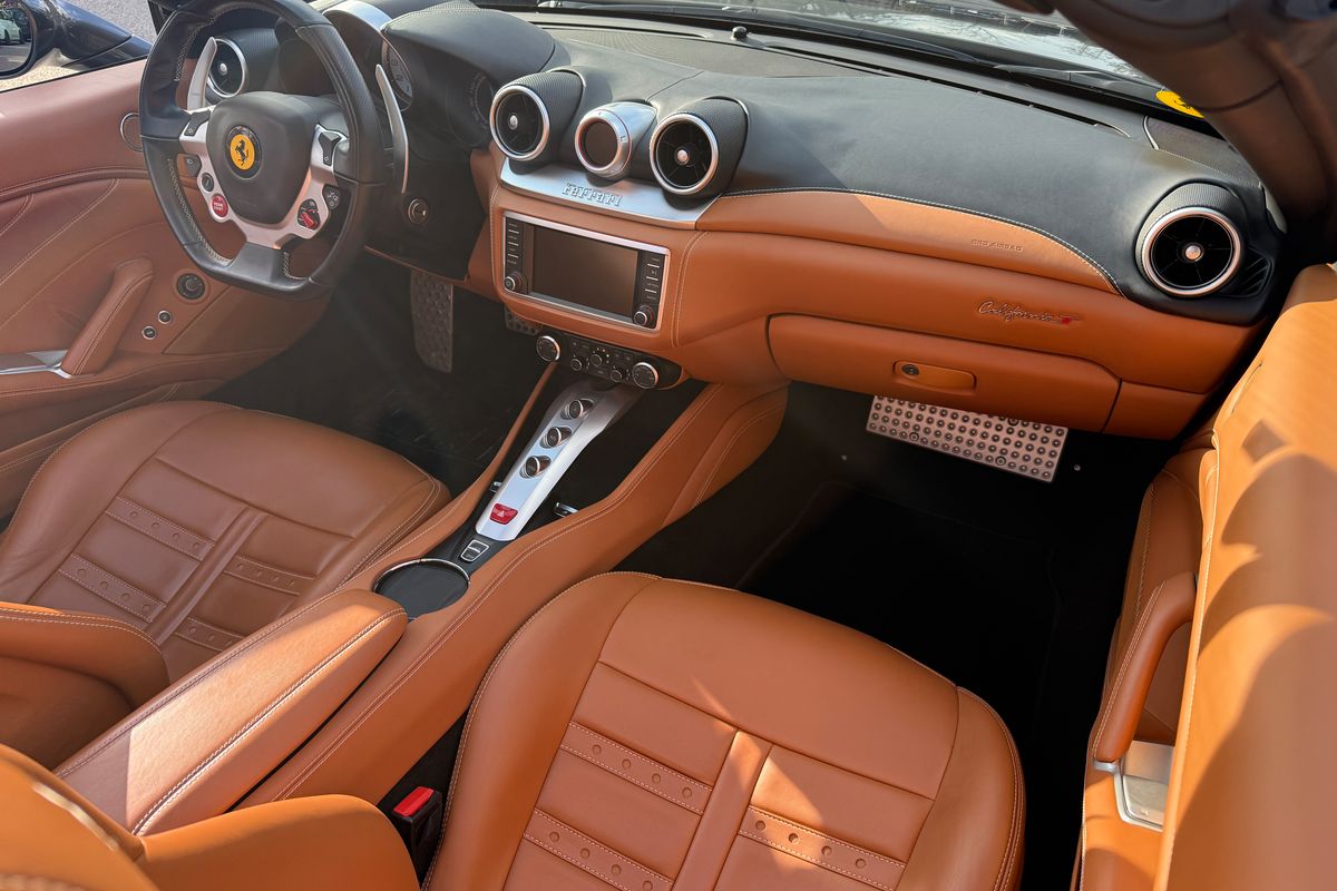 Ferrari California T