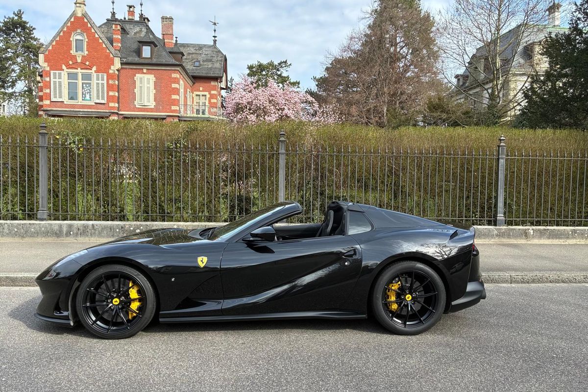 Ferrari 812 GTS